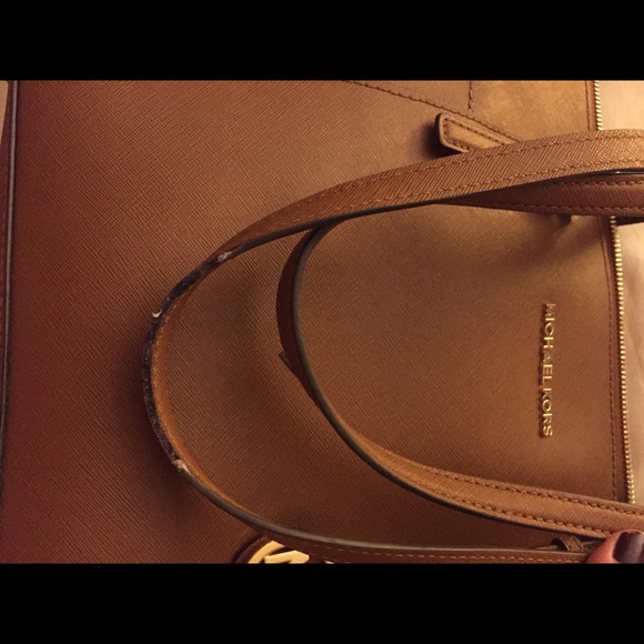 Michael Kors Purse - Picture 5 of 5